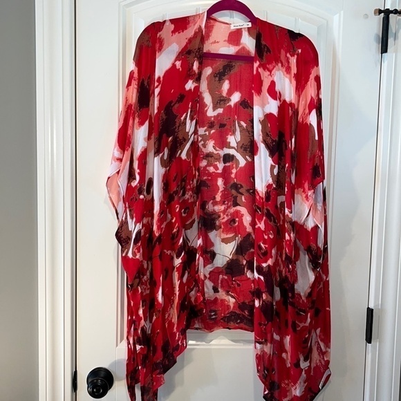 Red floral soft lightweight viscose kimono caftan beachy swimcover boho one size - Picture 1 of 7